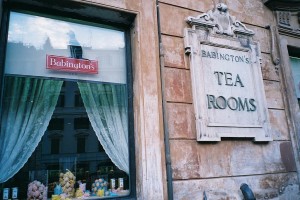 1024px-Babington's_tea_rooms